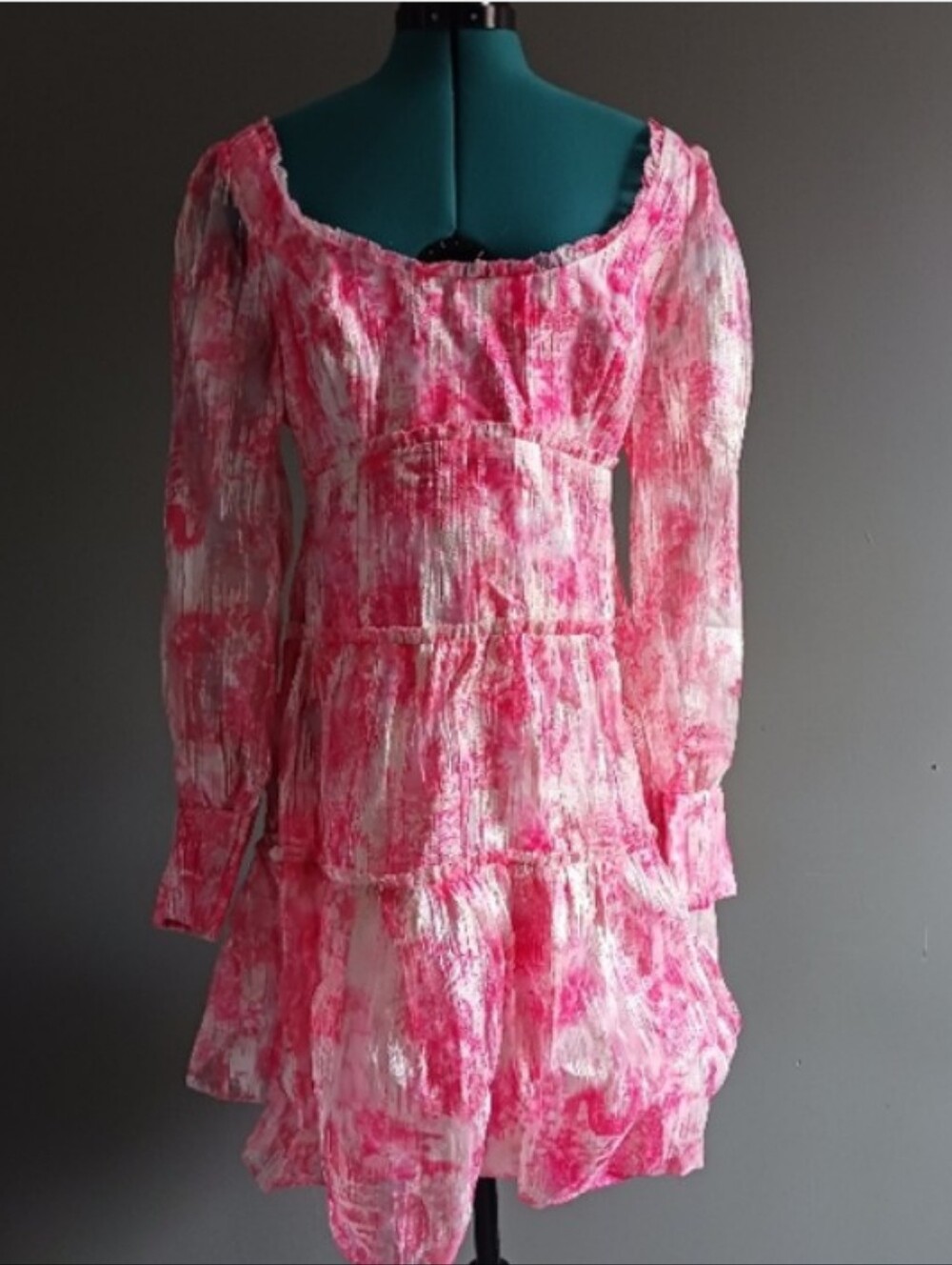 NWT Marchesa Notte Fuchsia. Fliral Dress Size 12